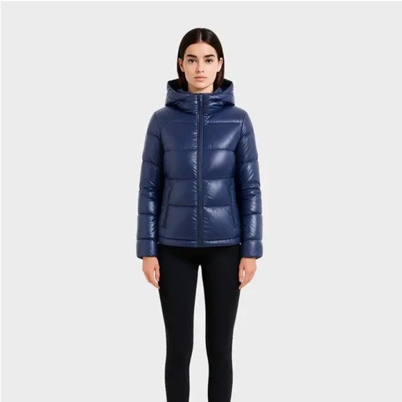 RUDSAK Jackets & Blazers - NWOT Rudsak Reversible Navy Blue Short Puffer Jacket